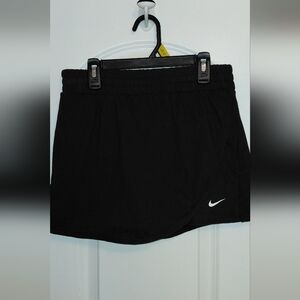Nike Women's Black Skort